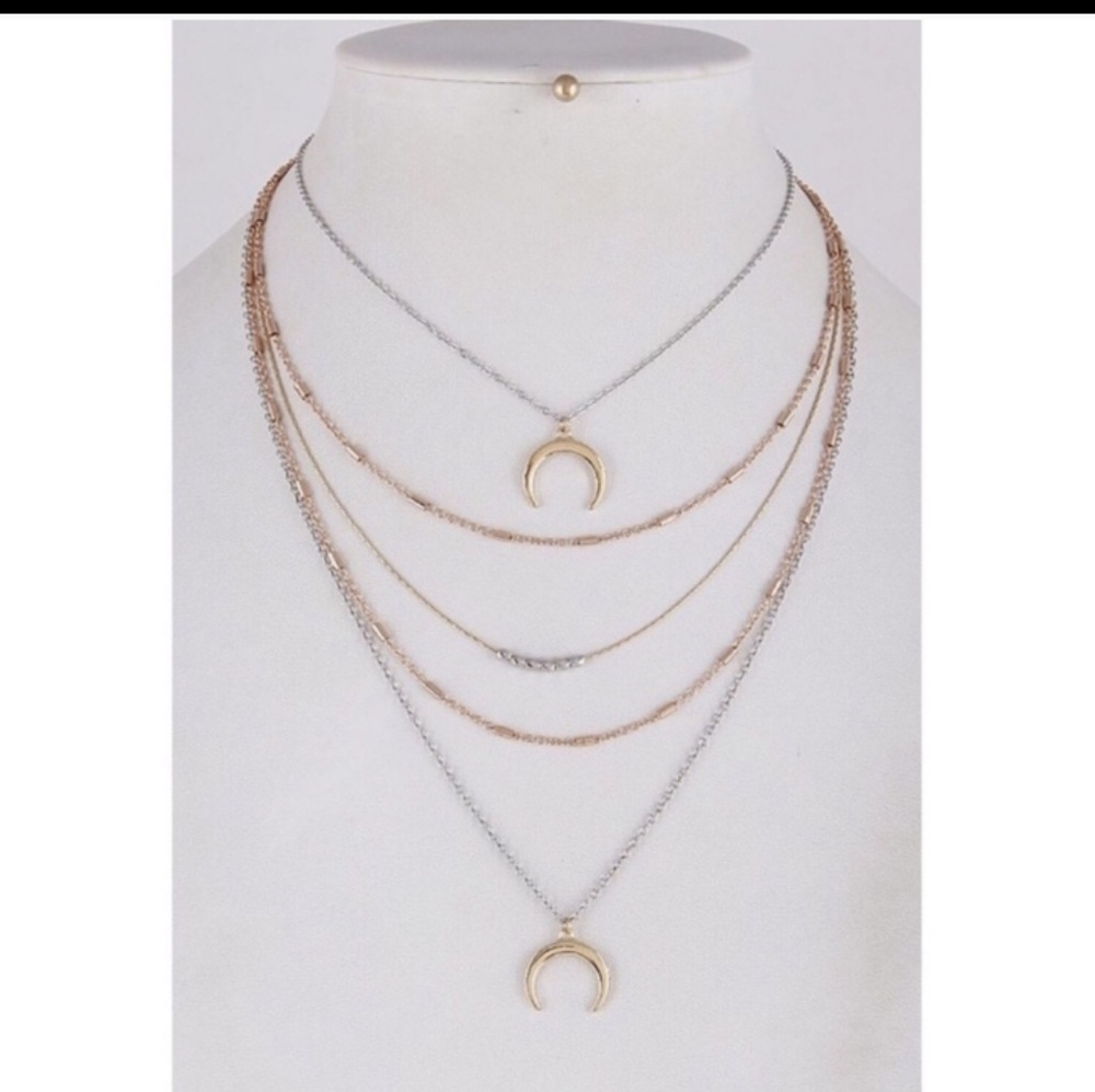 Delicate Crescent Layered Necklace